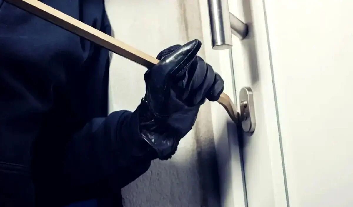 سرقت تعزیری یعنی چه و مجازات آن چیست؟