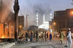 ببینید؛ عوامل تروریستی هنوز در کلانتری زاهدان هستند