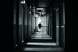 بخشش سارقی که زن سالخورده را به قتل رساند