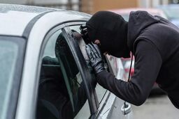 چه کار کنیم که ماشین‌مان را دزد نبرد