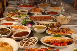 این غذاها را در فصل بهار نخورید