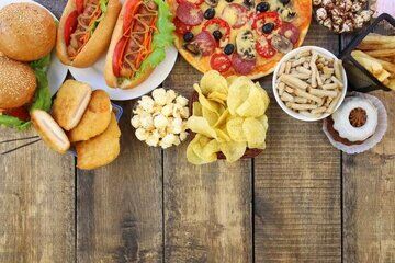 خطری که مصرف زیاد این مواد غذایی برای مغز دارد