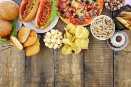 خطری که مصرف زیاد این مواد غذایی برای مغز دارد