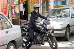 مشکل صدور گواهینامه موتورسواری زنان حل شد/ جزئیات