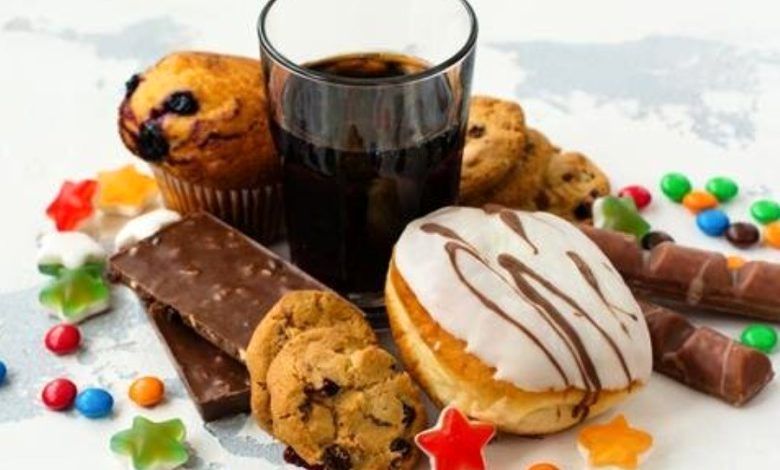 نوشابه مضرتر است یا شکلات؟