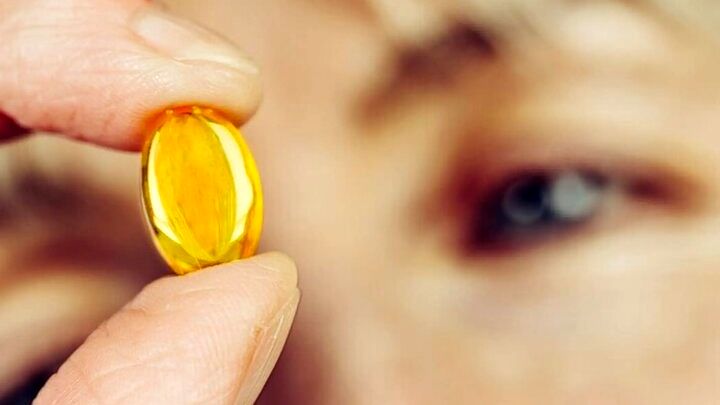 اگر در مصرف این ویتامین زیاده‌روی می‌کنید، منتظر مشکلات بینایی و کبدی باشید