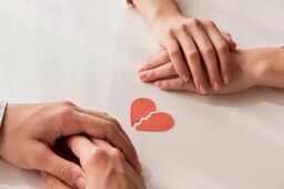 درخواست طلاق به خاطر دستپخت مادرشوهر