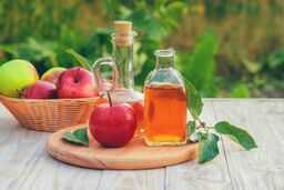 بهترین زمان و نحوه مصرف سرکه سیب برای لاغری